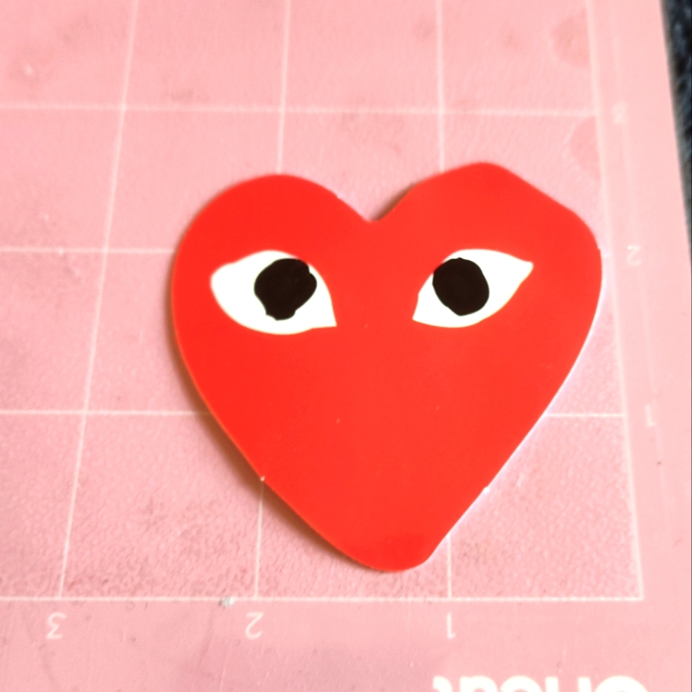 💙 Cartoon Red Heart Sticker with Eyes